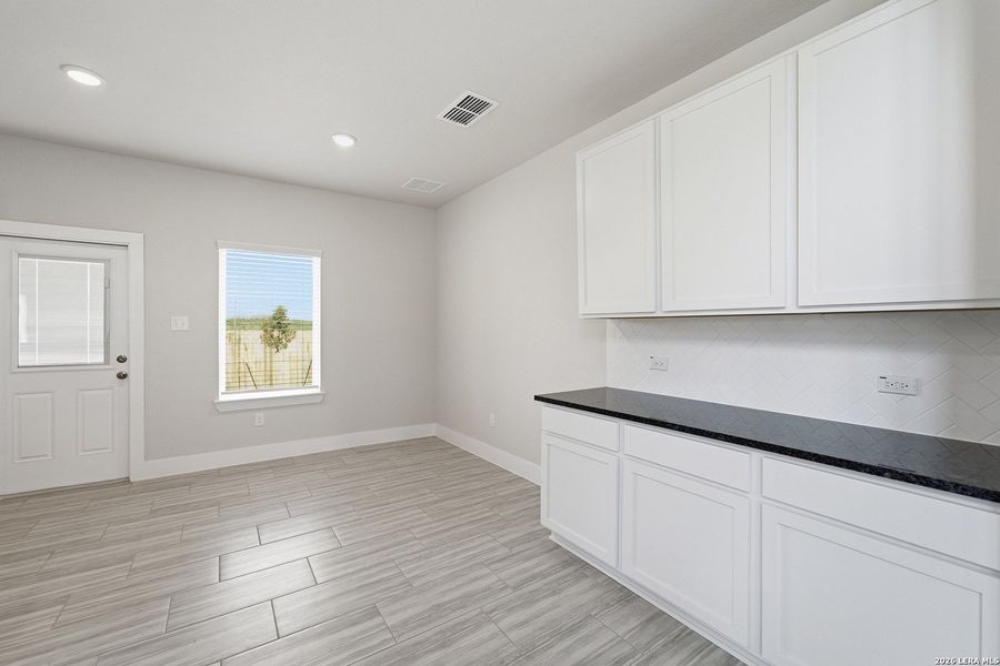Spacious, unfurnished interior of a new home in Morgan Meadows, San Antonio (Image 26).