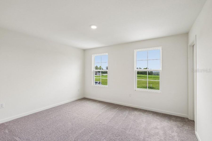 Spacious, unfurnished interior of a new home in Baywood Hills, Alachua (Image 18).