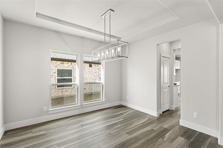 6221 Shasta Dining 6221 Shasta Dining