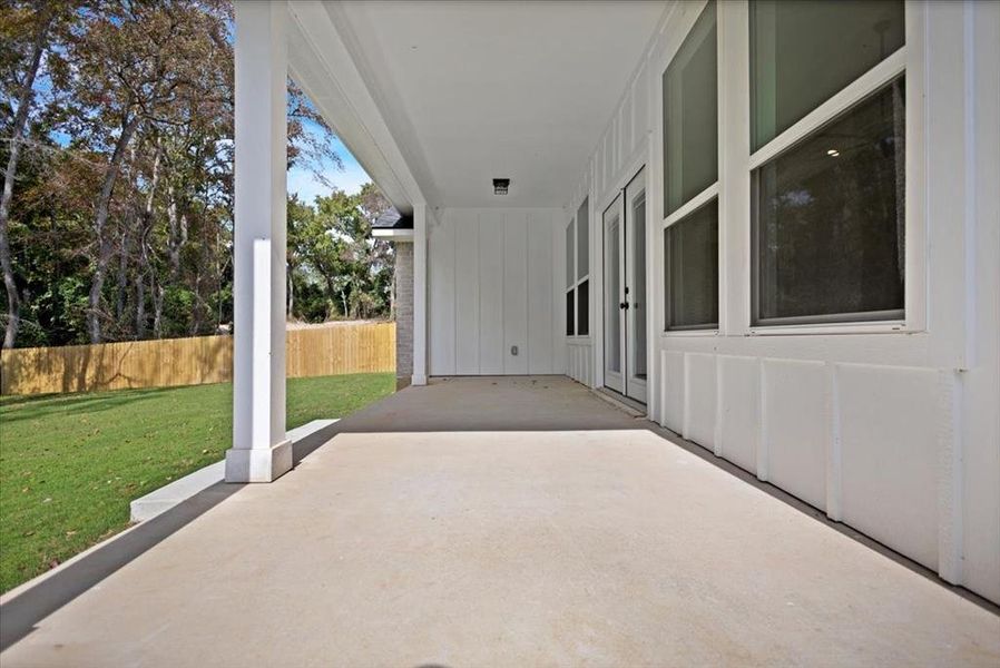 Exterior details and patio area of a home in , Lindale (Image 4).