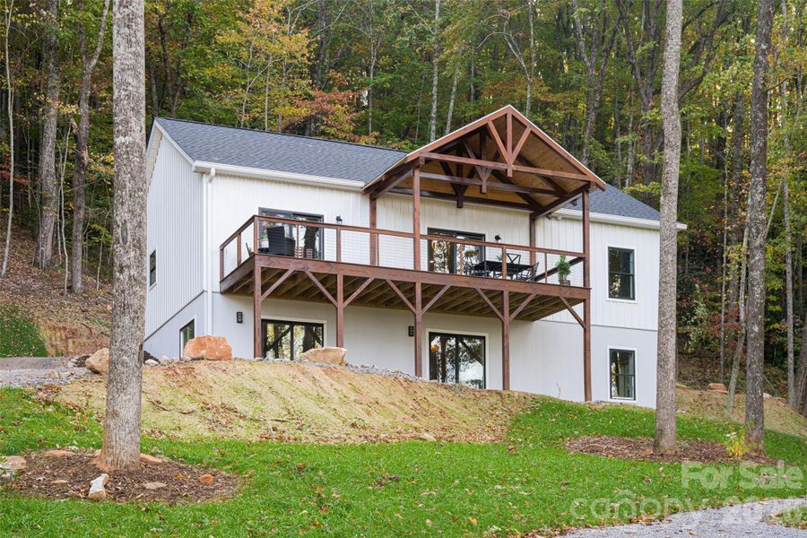 Welcome to 1487 Golf Course Rd