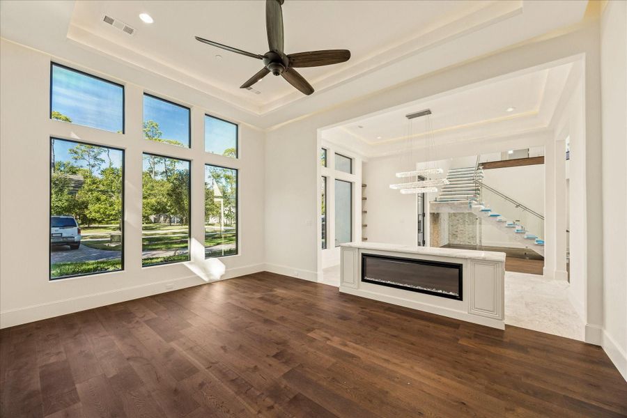 Spacious, unfurnished interior of a new home in , Houston (Image 36).
