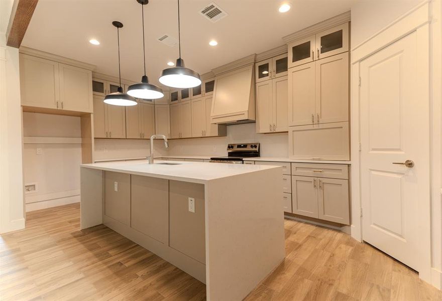 Furnished interior view inside a new home in , Granbury (Image 3). Furnished interior view inside a new home in , Granbury (Image 3).