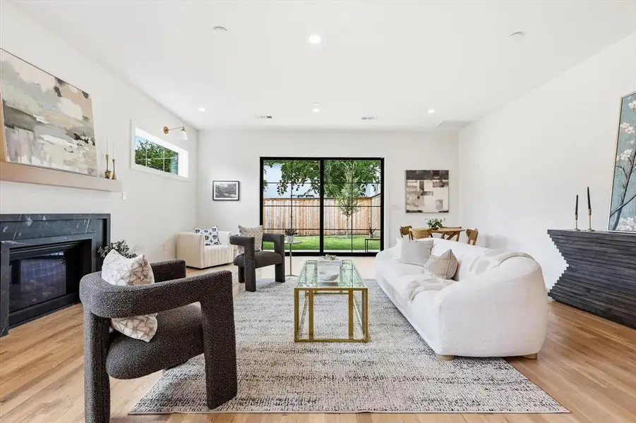 Furnished interior view inside a new home in , Dallas (Image 12).
