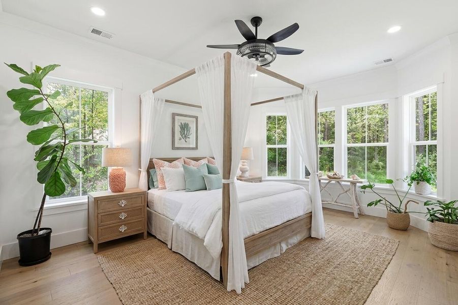 Furnished interior view inside a new home in , Seabrook (Image 58).