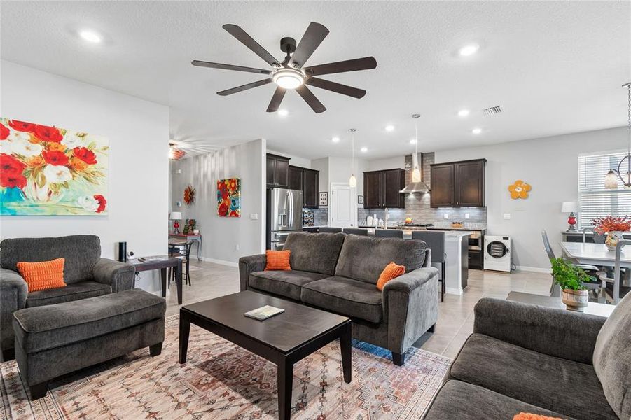 Furnished interior view inside a new home in , Wesley Chapel (Image 15).