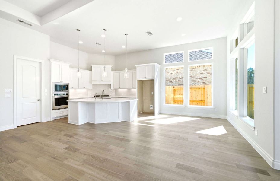 Spacious, unfurnished interior of a new home in The Highlands 55′, Porter (Image 23).