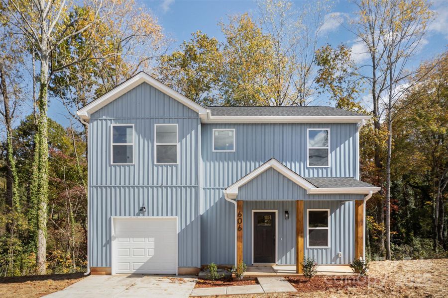 Front exterior of a new home in , Hickory, NC, highlighting curb appeal (Image 1). Front exterior of a new home in , Hickory, NC, highlighting curb appeal (Image 1).
