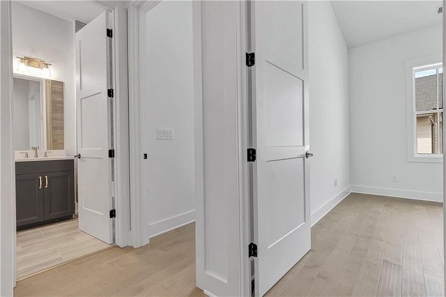 Image 43 of a home in .