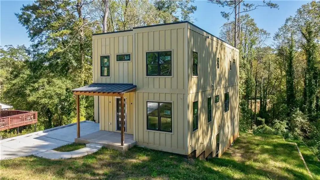 Image 49 of a home in .