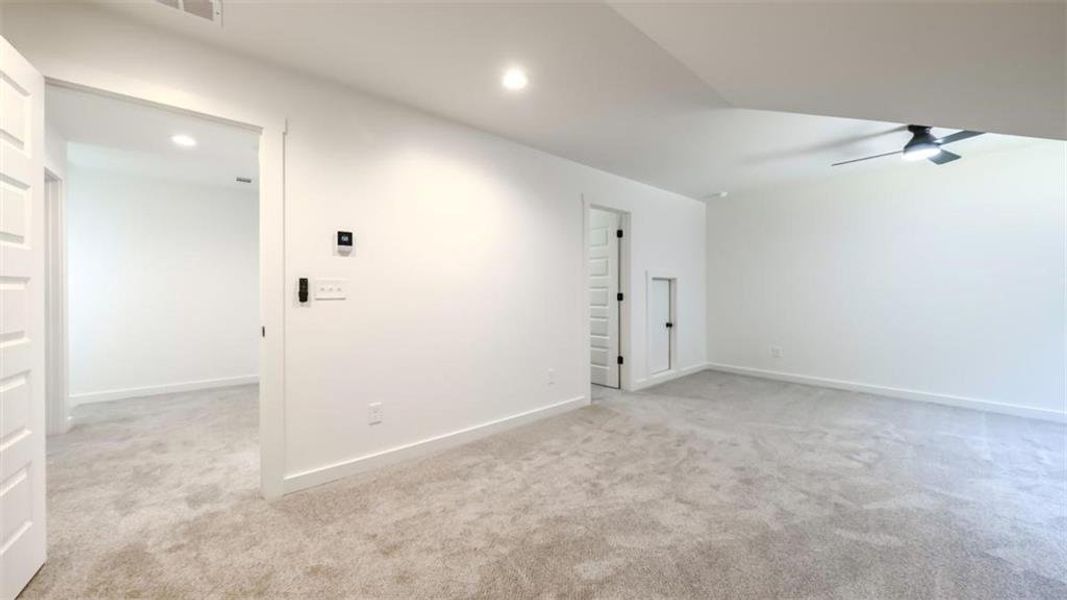 Spacious, unfurnished interior of a new home in , Bremen (Image 48).