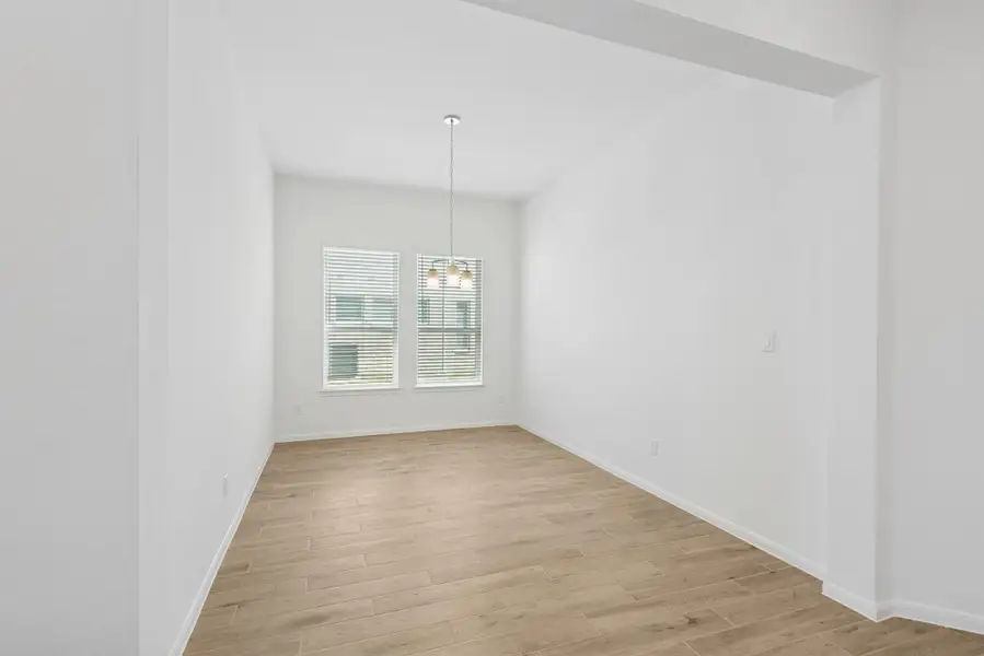 Sun-lit dining area (*Photo not of actual home and used for illustration purposes only.)