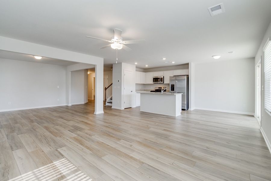 Spacious, unfurnished interior of a new home in Haynes Park, Columbia (Image 18).