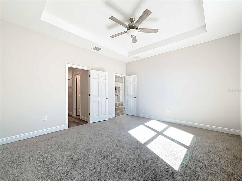 Spacious, unfurnished interior of a new home in , North Port (Image 17).