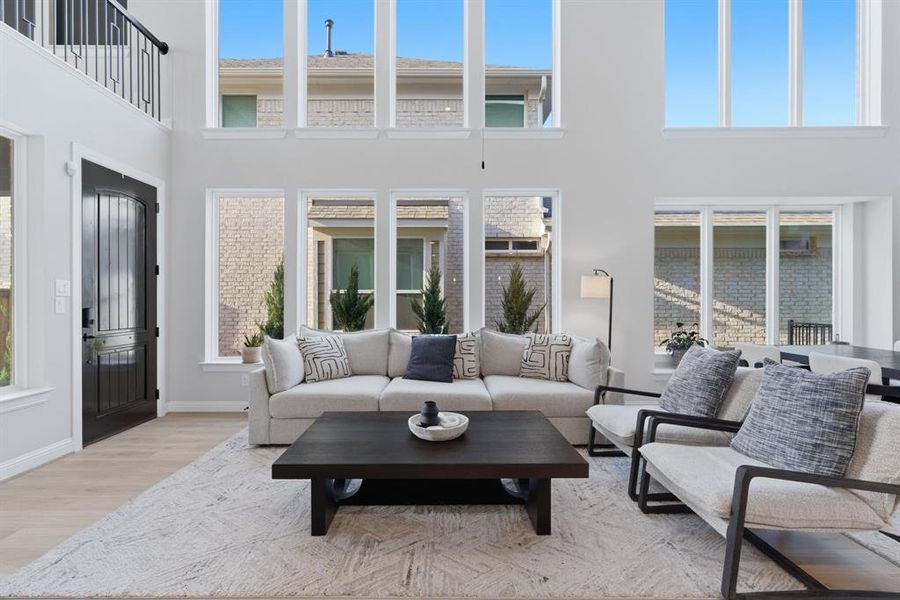 Exterior details and patio area of a home in , Corinth (Image 4).