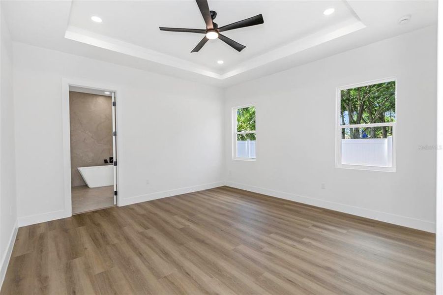 Spacious, unfurnished interior of a new home in , St. Petersburg (Image 27). Spacious, unfurnished interior of a new home in , St. Petersburg (Image 27).