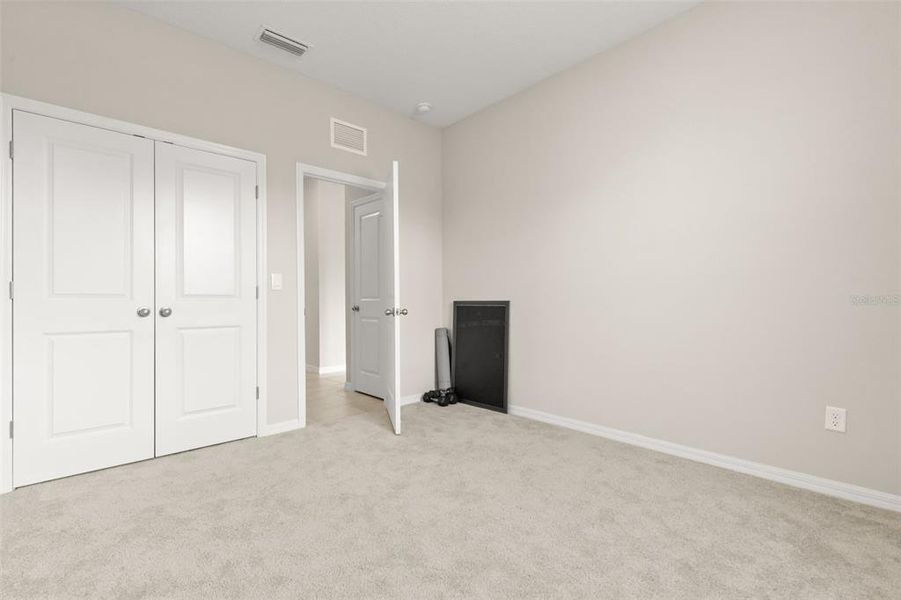 Spacious, unfurnished interior of a new home in Deerbrook, Land O' Lakes (Image 42).