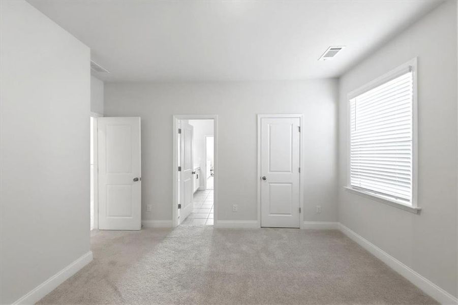 Spacious, unfurnished interior of a new home in Falls Creek, Flowery Branch (Image 30).