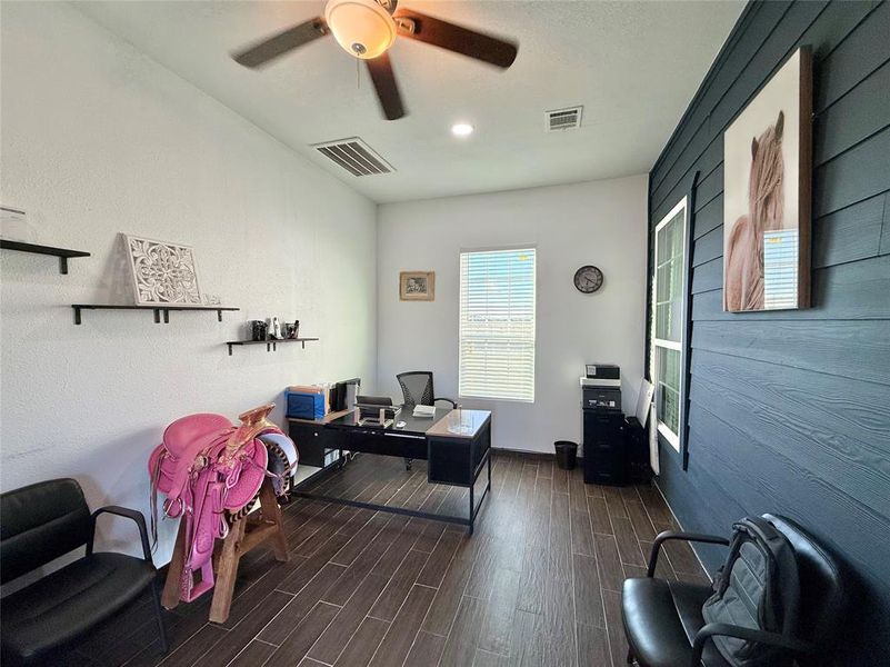 Furnished interior view inside a new home in , Terrell (Image 15).