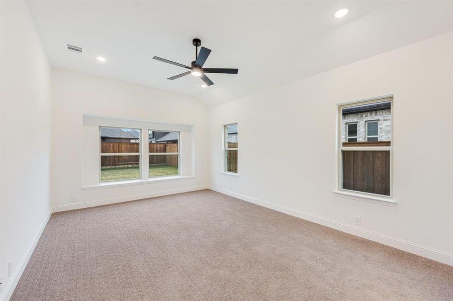 Spacious, unfurnished interior of a new home in Windsong Ranch, Prosper (Image 27).