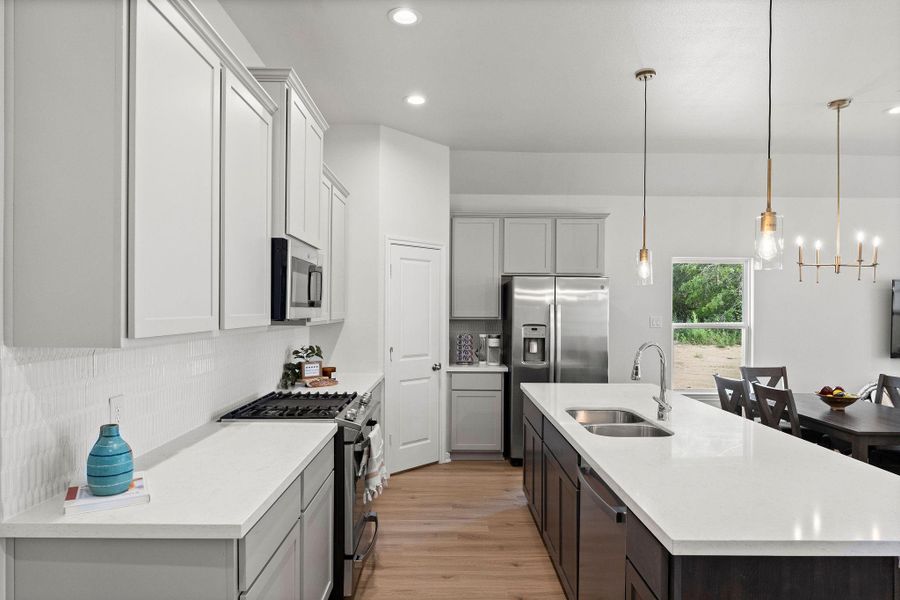 Furnished interior view inside a new home in Lexington Heights 50', Willis (Image 5).