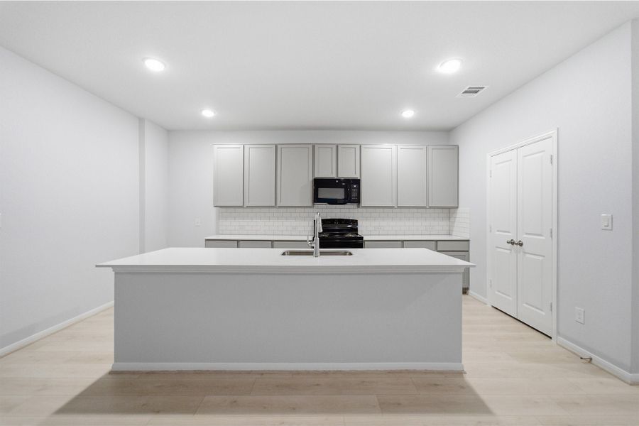 Furnished interior view inside a new home in Hunters Glen, Jarrell (Image 7). Furnished interior view inside a new home in Hunters Glen, Jarrell (Image 7).