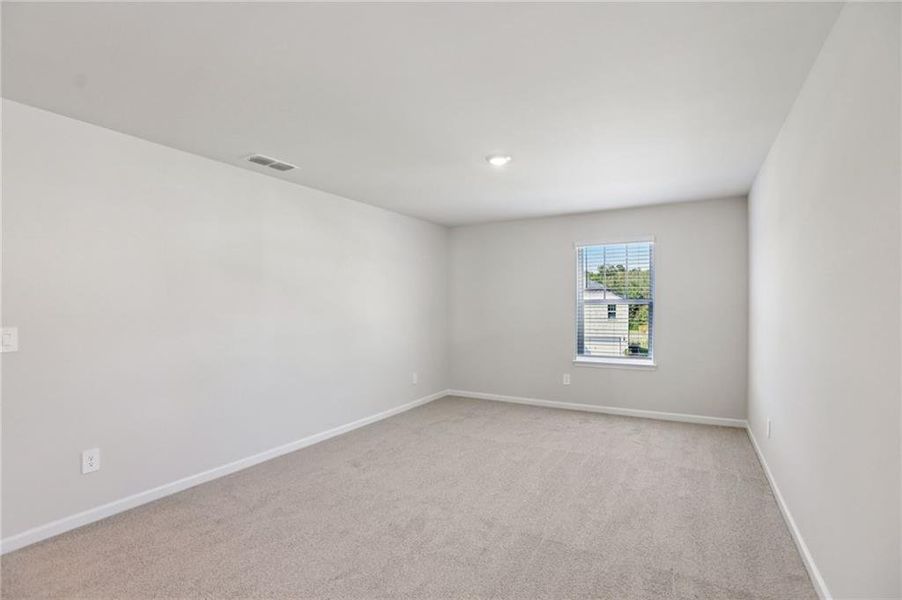 Spacious, unfurnished interior of a new home in Creekside at Oxford Park, Fairburn (Image 22). Spacious, unfurnished interior of a new home in Creekside at Oxford Park, Fairburn (Image 22).