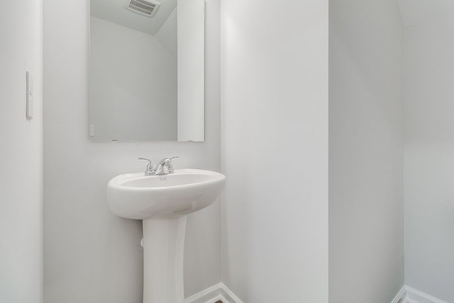 Image 29 of a home in Astoria.