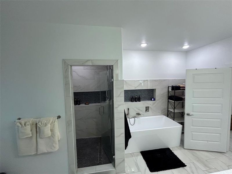 Furnished interior view inside a new home in , Mabank (Image 3).