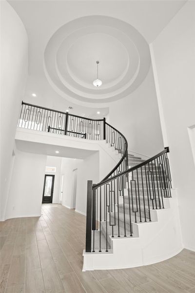 Spacious, unfurnished interior of a new home in Candela, Richmond (Image 11).