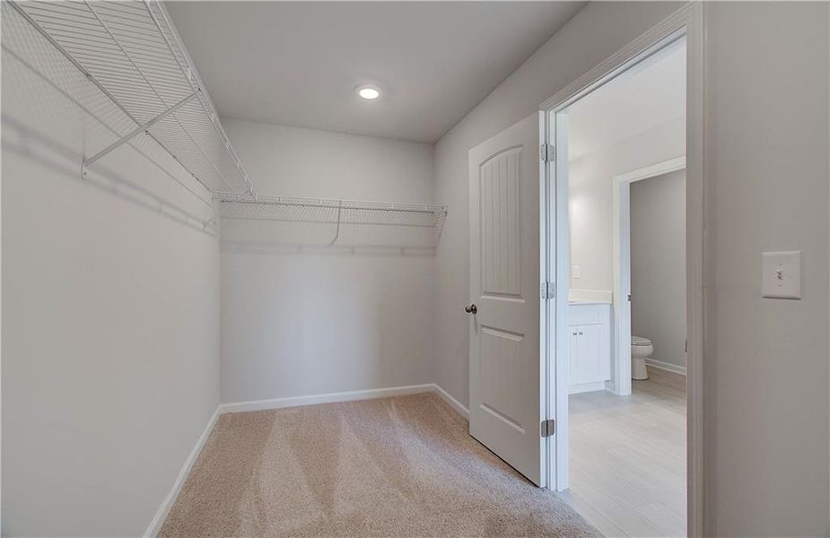 Spacious, unfurnished interior of a new home in Enclave at Evergreen, Fairburn (Image 17). Spacious, unfurnished interior of a new home in Enclave at Evergreen, Fairburn (Image 17).