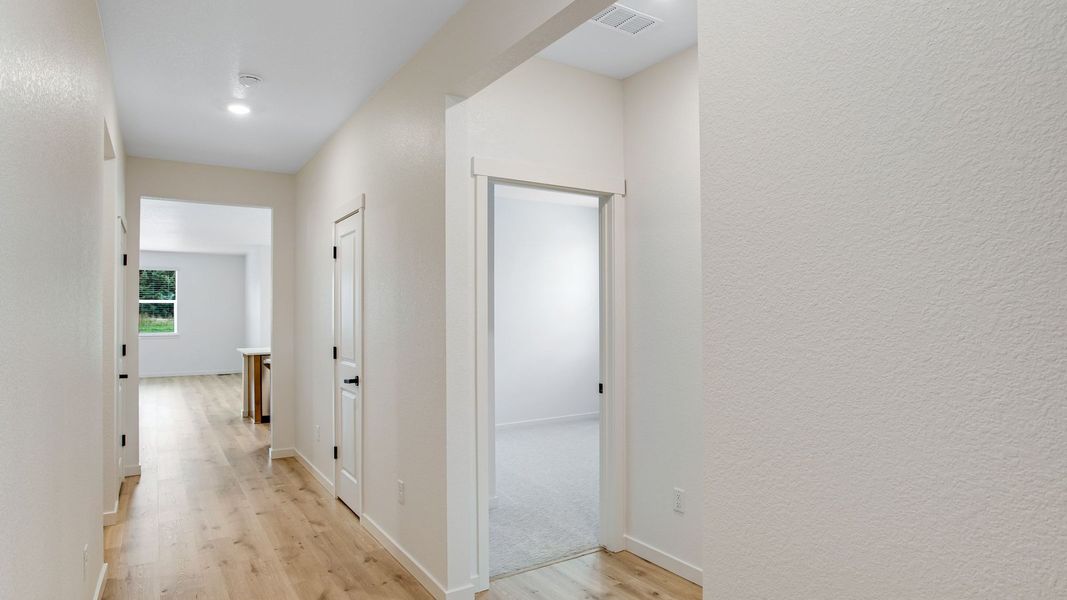 Spacious, unfurnished interior of a new home in Hansen Farm, Fort Collins (Image 12). Spacious, unfurnished interior of a new home in Hansen Farm, Fort Collins (Image 12).