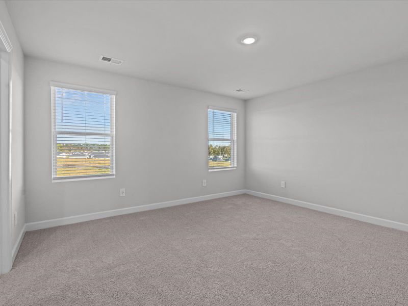 Spacious, unfurnished interior of a new home in Brayfield Manor - Heritage Collection, Wellford (Image 16).