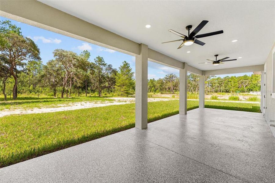 Exterior details and patio area of a home in , Ocala (Image 4). Exterior details and patio area of a home in , Ocala (Image 4).