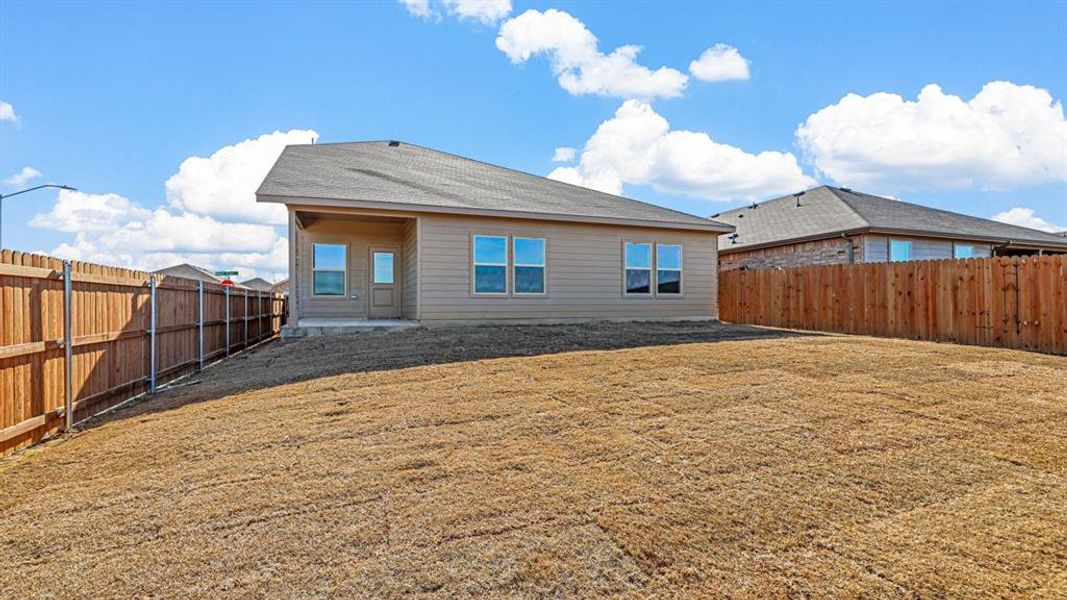 Yard-All Home and community information, including pricing, included features, terms, availability and amenities, are subject to change at any time without notice or obligation. All Drawings, pictures, photographs, video, square footages, floor plans, elevations, features, colors and sizes are approximate for illustration purposes only and will vary from the homes as built. Yard-All Home and community information, including pricing, included features, terms, availability and amenities, are subject to change at any time without notice or obligation. All Drawings, pictures, photographs, video, square footages, floor plans, elevations, features, colors and sizes are approximate for illustration purposes only and will vary from the homes as built.