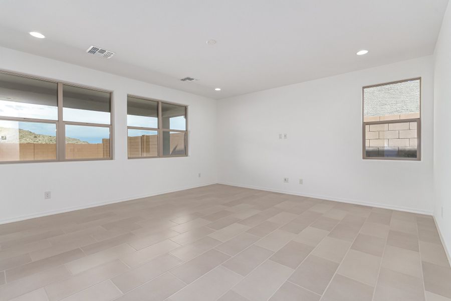 Representative unfurnished interior of a home built from the Glenstone by Taylor Morrison in Lucero Discovery Collection, Goodyear (Image 10).