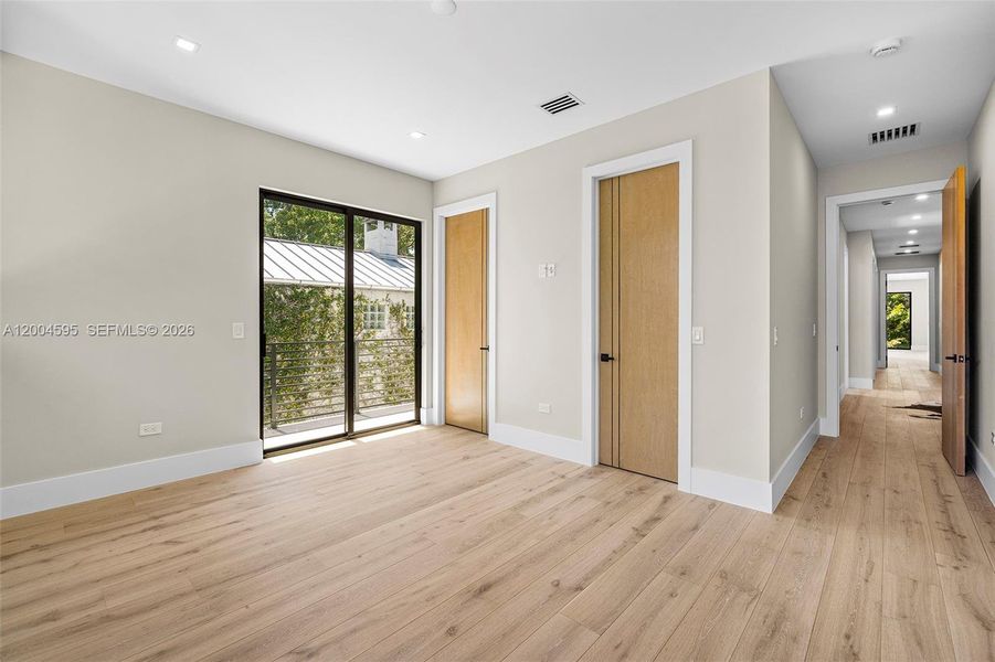 Spacious, unfurnished interior of a new home in , Miami (Image 22).