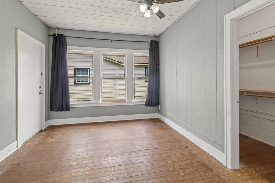 Spacious, unfurnished interior of a new home in , Groesbeck (Image 16). Spacious, unfurnished interior of a new home in , Groesbeck (Image 16).