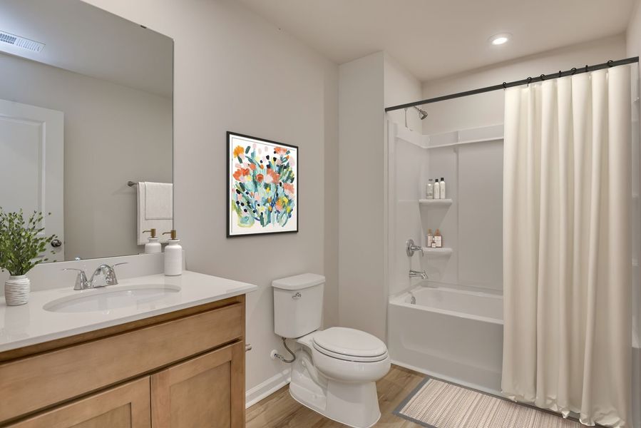 Full Bathroom Full Bathroom