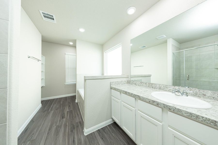 Furnished interior view inside a new home in Wayside Village, Houston (Image 6). Furnished interior view inside a new home in Wayside Village, Houston (Image 6).