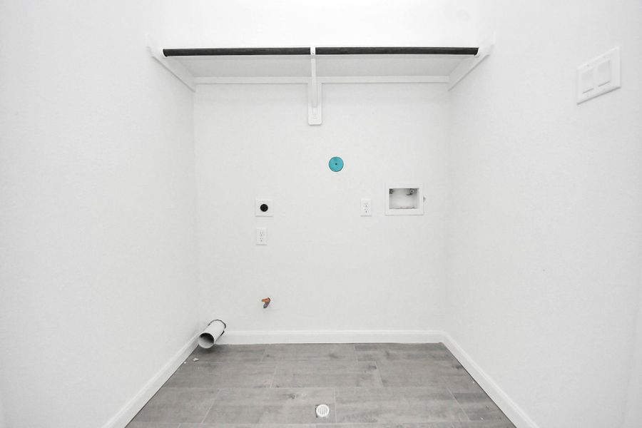Spacious, unfurnished interior of a new home in , Houston (Image 14).