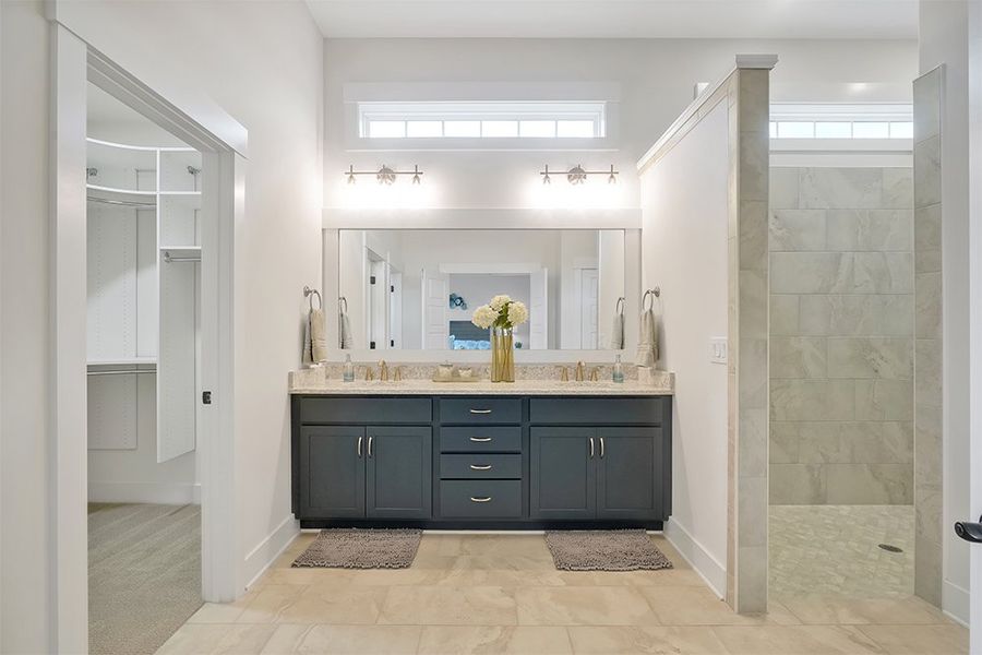 Pierre's Bay, Master Bathroom Pierre's Bay, Master Bathroom