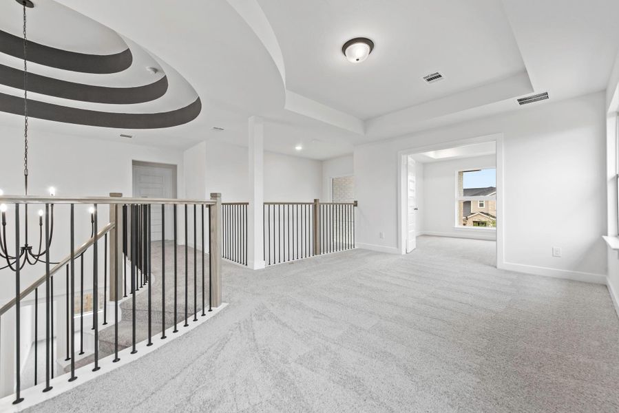 Spacious, unfurnished interior of a new home in Sunterra, Katy (Image 9). Spacious, unfurnished interior of a new home in Sunterra, Katy (Image 9).