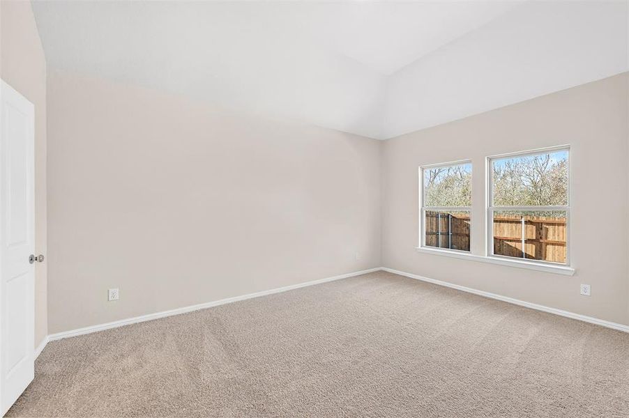 Spacious, unfurnished interior of a new home in Forest Park, Princeton (Image 12).