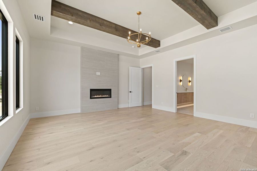 Spacious, unfurnished interior of a new home in , San Antonio (Image 57).