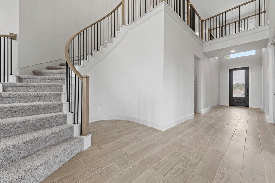 Spacious, unfurnished interior of a new home in Bridgeland, Cypress (Image 13).