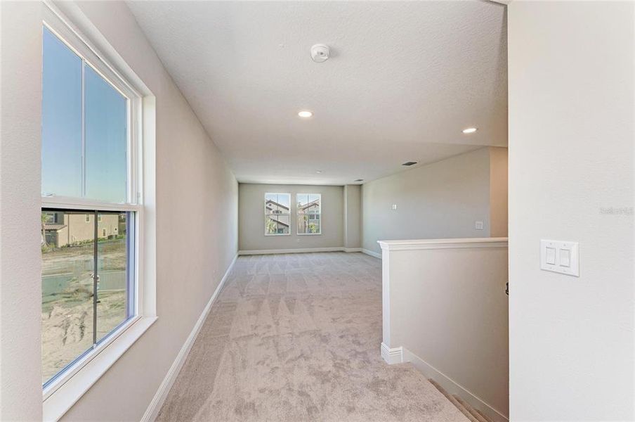 Spacious, unfurnished interior of a new home in Crosswind Ranch, Parrish (Image 28).