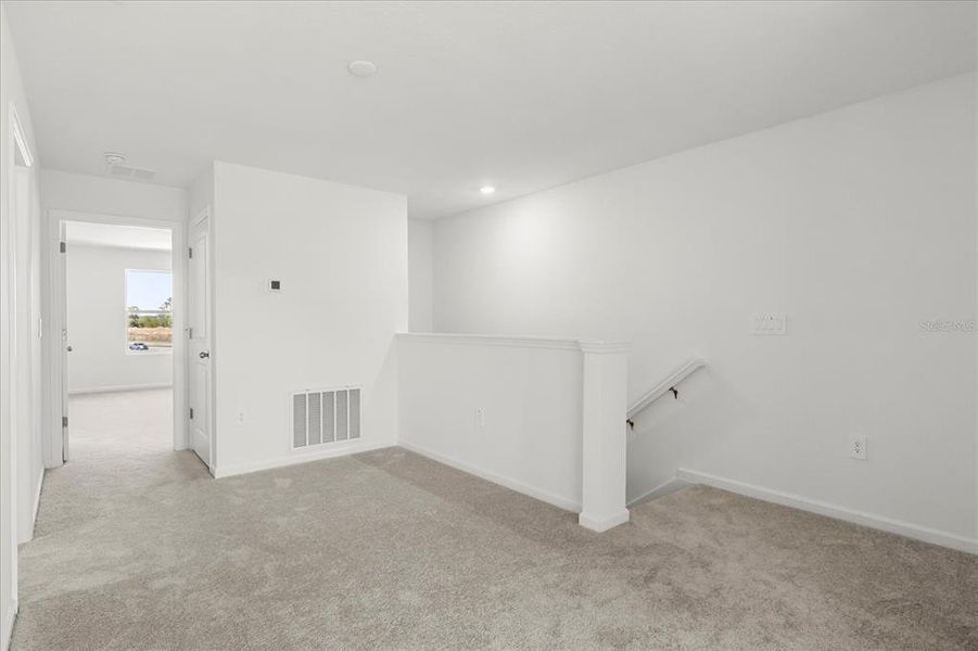 Spacious, unfurnished interior of a new home in , Ocala (Image 17).