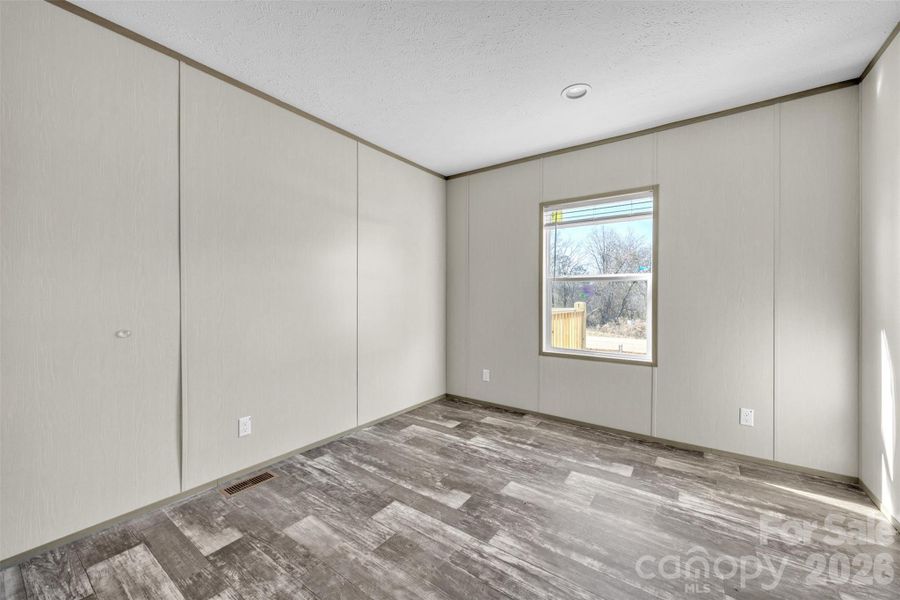 Spacious, unfurnished interior of a new home in , Taylorsville (Image 29).
