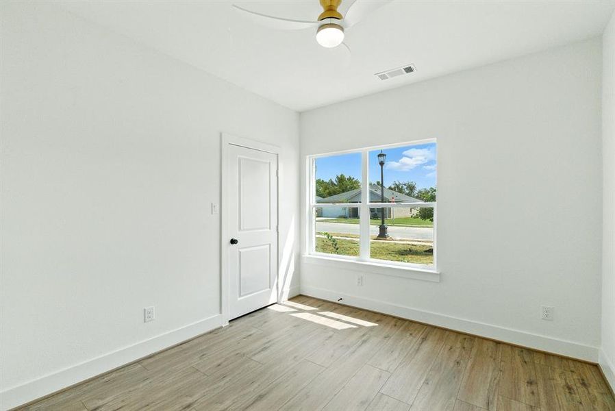 Spacious, unfurnished interior of a new home in , Springtown (Image 23).